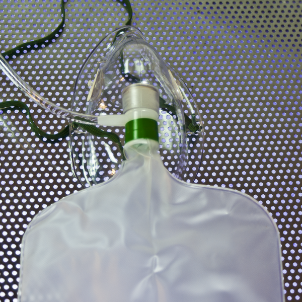 Hospital Grade Oxygen Mask with Bag